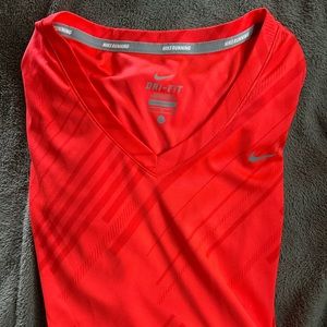 Nike women’s running shirt